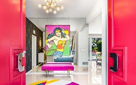 Pink Paloma